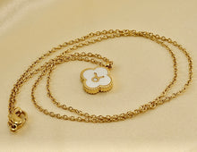 Load image into Gallery viewer, Lovely Zodiac Clover Necklace